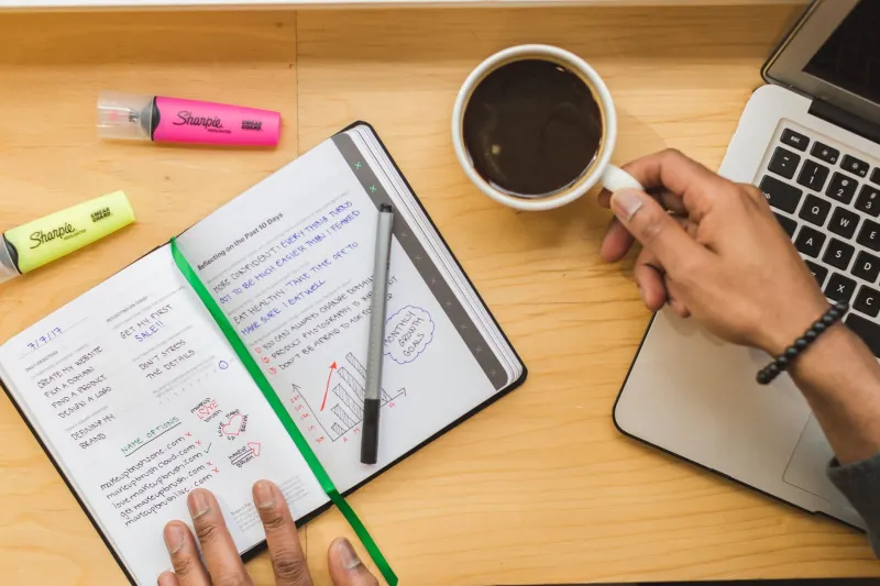 From Zero to Community: Your No-Fluff Guide to Building a Passionate Niche Space That Actually Sticks