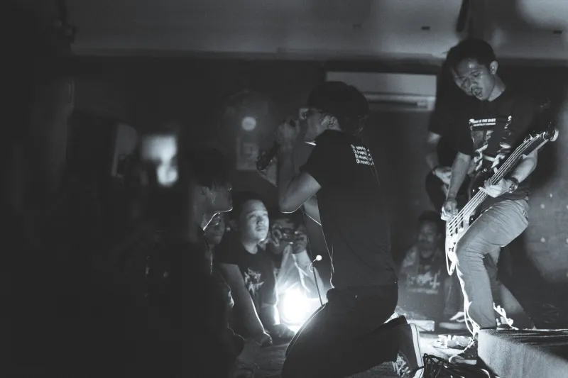 When the Underground Goes Overground: What Happens to Your Niche When the Whole World Shows Up
